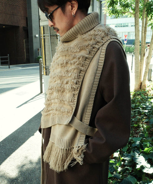 H163 / 着用サイズ: FREE ベージュ