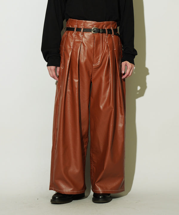 ワイドバギーパンツ(PUレザー)