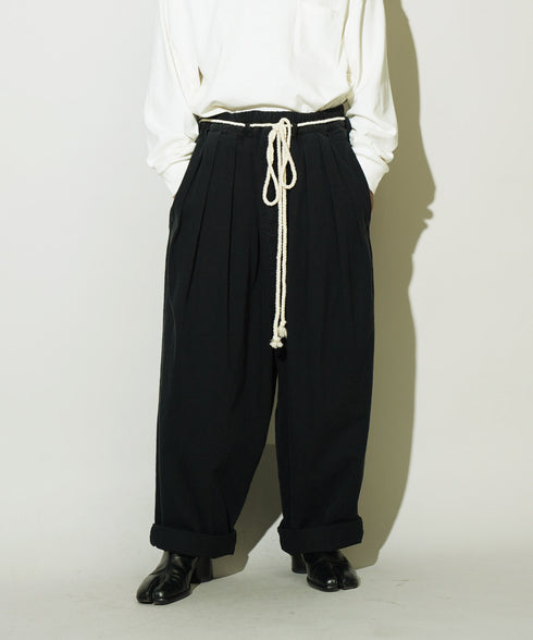 H163 / 着用サイズ: S ブラック