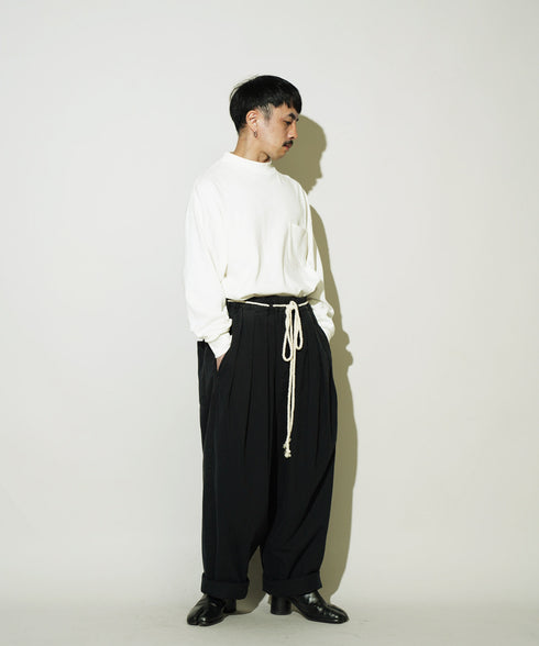 H163 / 着用サイズ: S ブラック