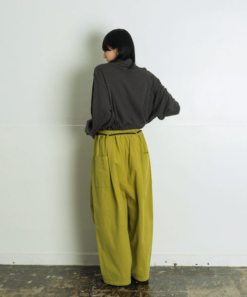 H167 / 着用サイズ: M グリーン