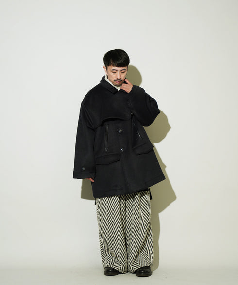 H163 / 着用サイズ: S ブラック トップス:217162 ボトムス:217175