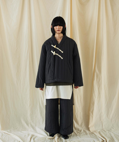 H167 / 着用サイズ: M ブラック トップス:217174 インナー:217170 ボトムス:217176