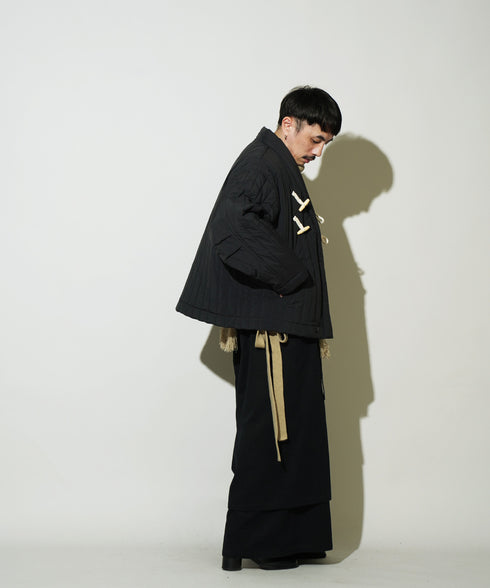 H163 / 着用サイズ: S ブラック トップス:217163 ボトムス:217165