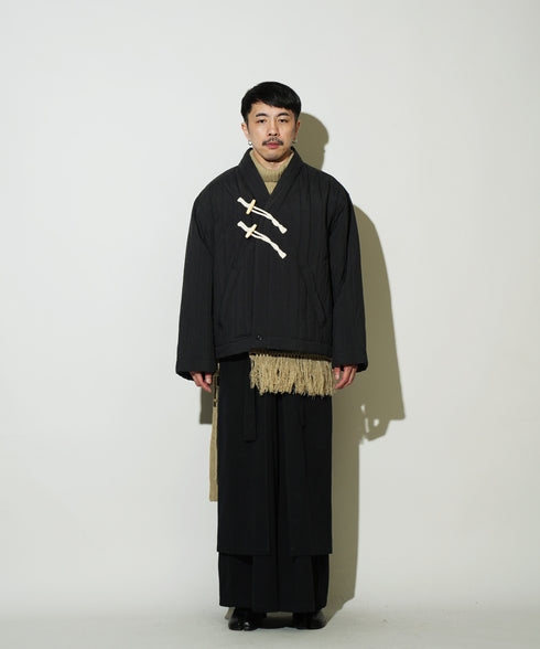 H163 / 着用サイズ: S ブラック トップス:217163 ボトムス:217165