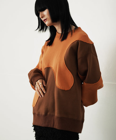 H167 / 着用サイズ: M オレンジ
着用ボトムス:217155