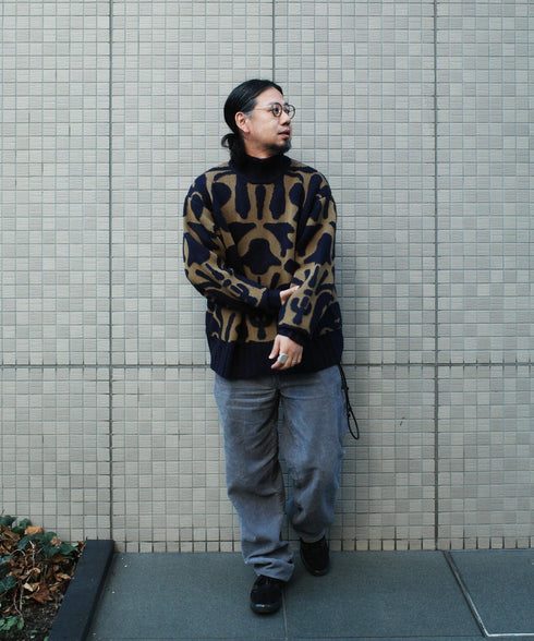 H163 / 着用サイズ: M ネイビー