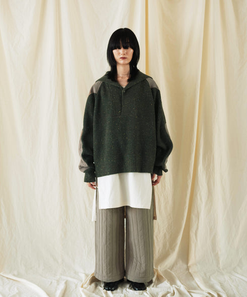 H167 / 着用サイズ: M カーキ
着用インナー:217170 ボトムス:217176