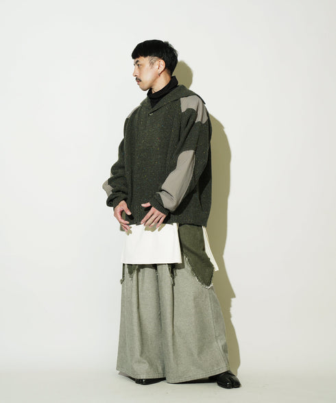 H163 / 着用サイズ: S カーキ
着用インナー:217170 ボトムス:217152