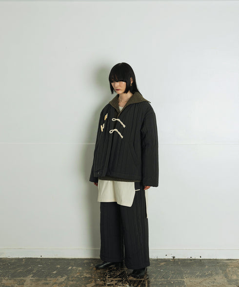 H167 / 着用サイズ: M ブラック アウター:217169 トップス:217174 インナー:217170