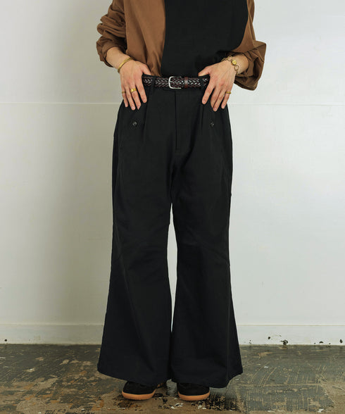 H175 / 着用サイズ: L ブラック トップス:217159