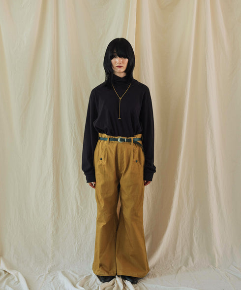 H167 / 着用サイズ: M マスタード