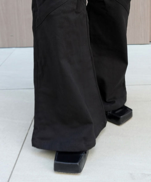 H163 / 着用サイズ:S ブラック 着用アウター:218727 着用トップス:218715