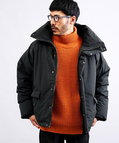 ブラック MODEL : GO 180cm 66kg Lsize