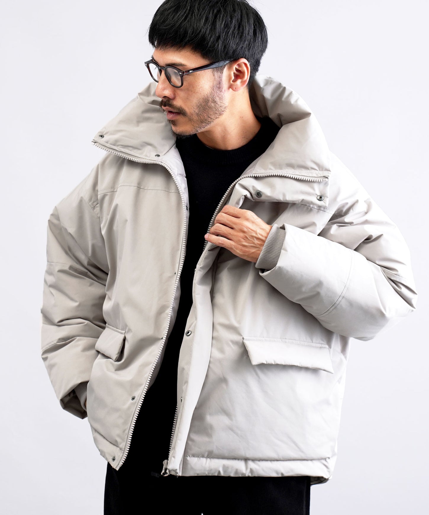 グレージュ MODEL : GO 180cm 66kg Lsize