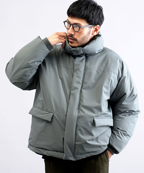 チャコールグレー MODEL : GO 180cm 66kg Lsize