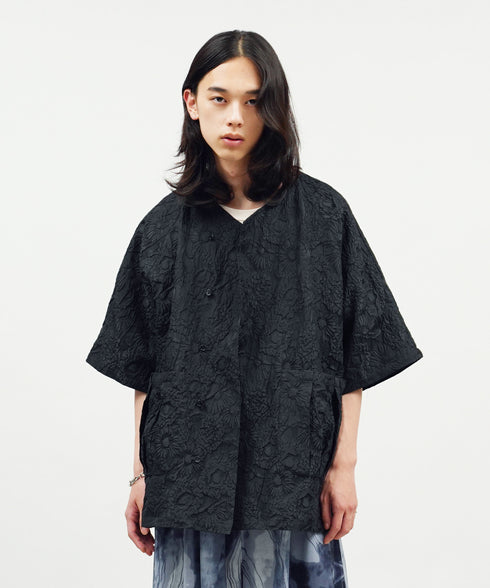 H182 / 着用サイズ: L ブラック
パンツ:216371