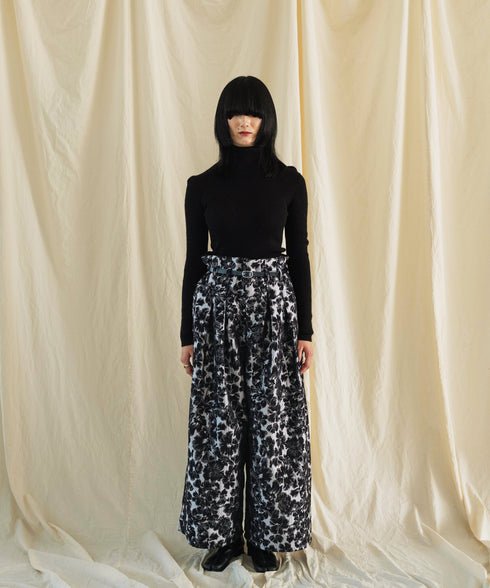 H167 / 着用サイズ:M ブラック系その他