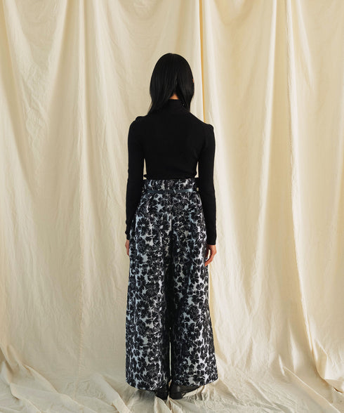 H167 / 着用サイズ:M ブラック系その他