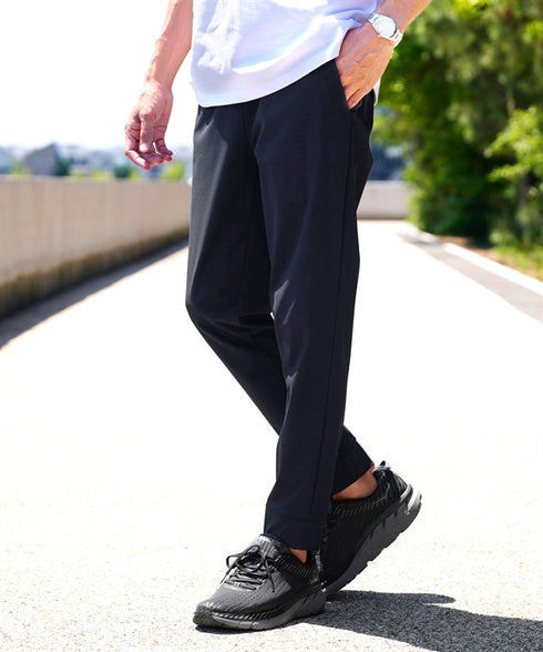 ネイビー MODEL : GO 180cm 66kg Lsize