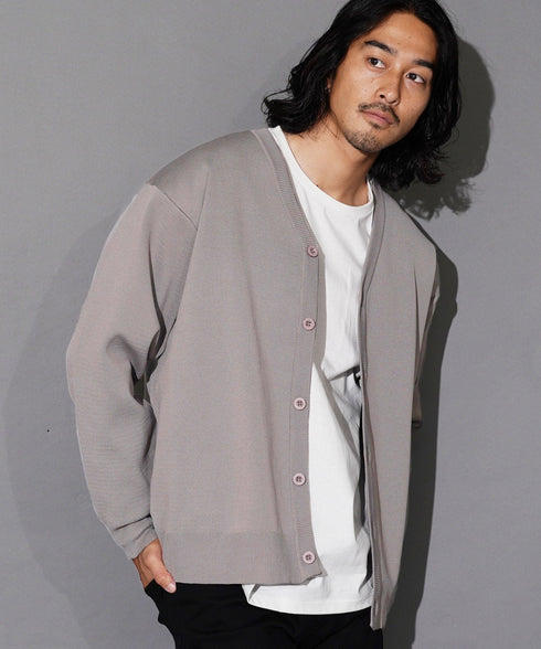 グレージュ MODEL : KAI 181cm 68kg Lsize