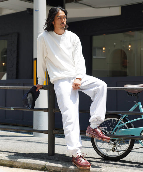 ホワイト MODEL : KAI 181cm 68kg Lsize