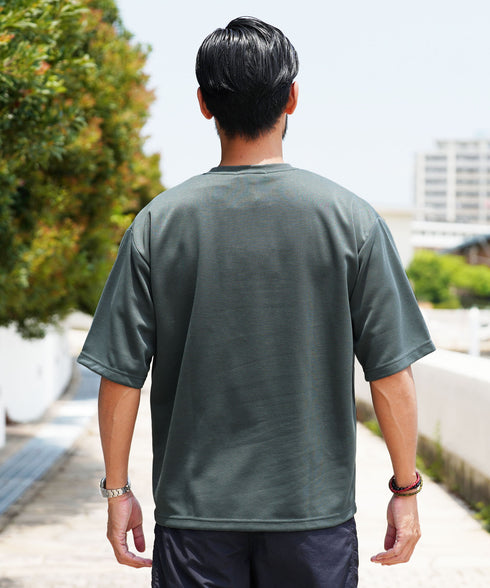 チャコール MODEL : GO 180cm 66kg Lsize