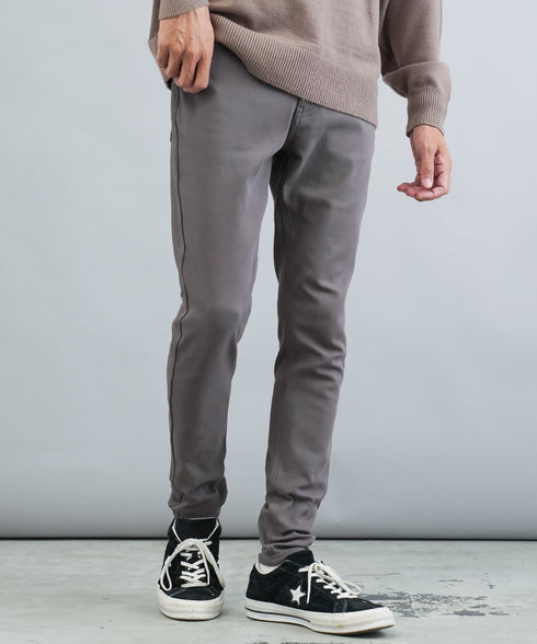 チャコールグレー MODEL : GO 180cm 66kg Lsize