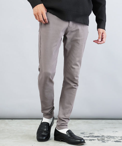 グレージュ MODEL : GO 180cm 66kg Lsize