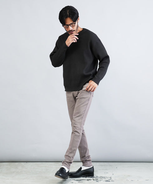 グレージュ MODEL : GO 180cm 66kg Lsize