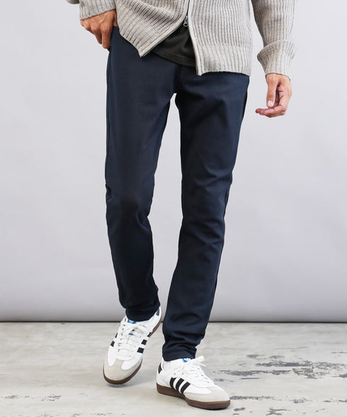 ネイビー MODEL : GO 180cm 66kg Lsize