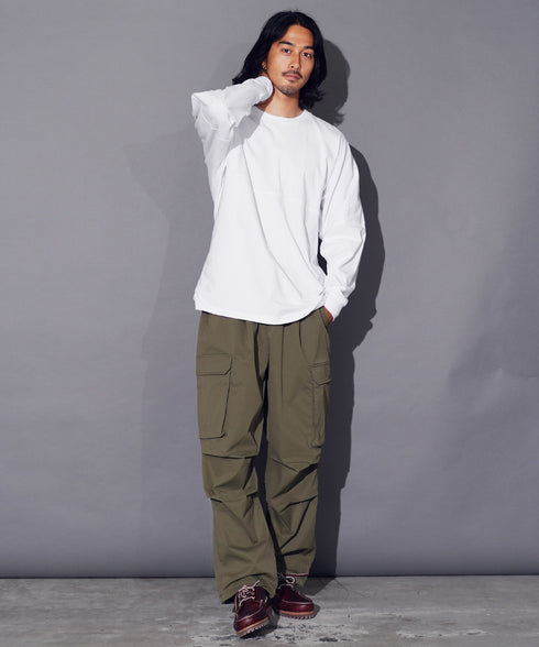 ホワイト MODEL : KAI 181cm 68kg Lsize