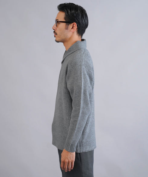 グレー MODEL : GO 180cm 66kg Lsize