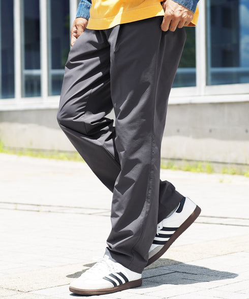 撥水セミワイドパンツ