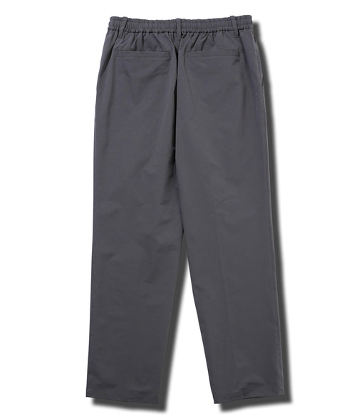 チャコールグレー