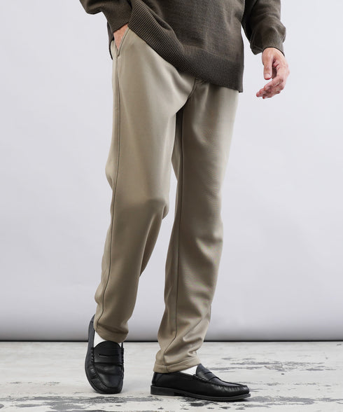 ベージュ MODEL : GO 180cm 66kg Lsize