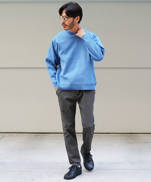 チャコールグレー MODEL : GO 180cm 66kg Lsize