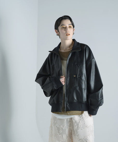 H167 / 着用サイズ: M*ブラック ニット:217632 ボトムス:217631