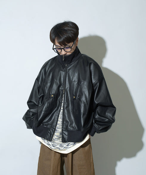 H163 / 着用サイズ: S*ブラック インナー:217628 ボトムス:217647