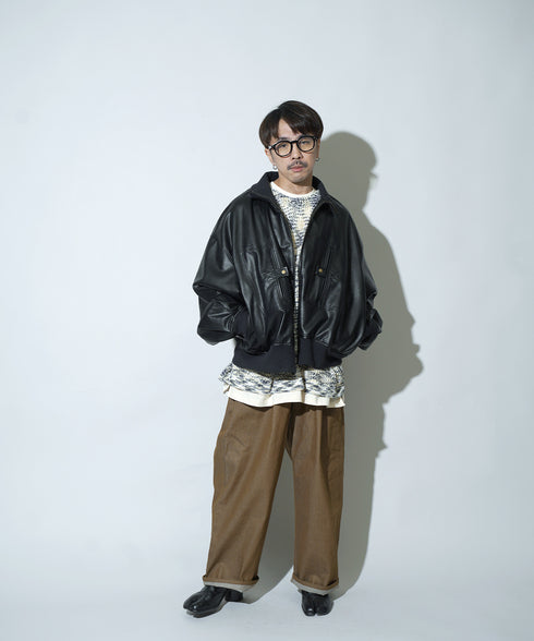 H163 / 着用サイズ: S*ブラック インナー:217628 ボトムス:217647