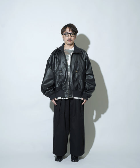 H163 / 着用サイズ: S*ブラック トップス:217619 アウター:217611