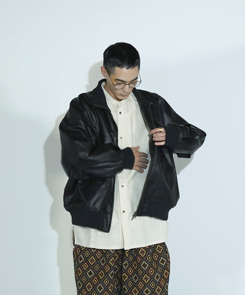 H178 / 着用サイズ: L*ブラック シャツ:217645 ボトムス:217612