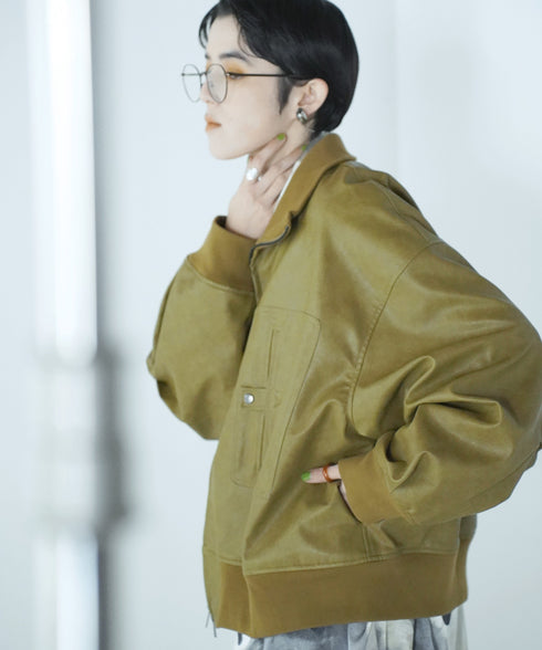 H167 / 着用サイズ: M*オリーブ シャツ:217621 ボトムス:217612