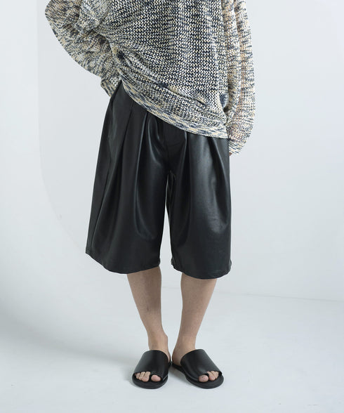 H167 / 着用サイズ: M*ブラック トップス:217628