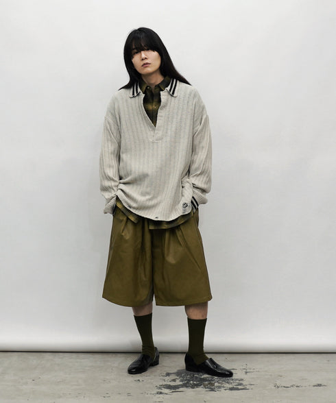 H177 / 着用サイズ:L オリーブ 着用トップス:218716 着用インナー:218706