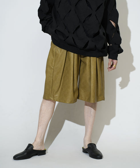 H163 / 着用サイズ:S オリーブ 着用トップス:217629