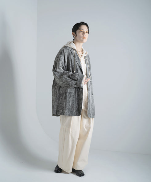 H167 / 着用サイズ: M*スミクロ トップス:217630 ボトムス:217634