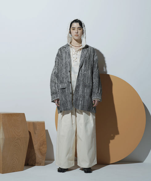 H167 / 着用サイズ: M*スミクロ トップス:217630 ボトムス:217634