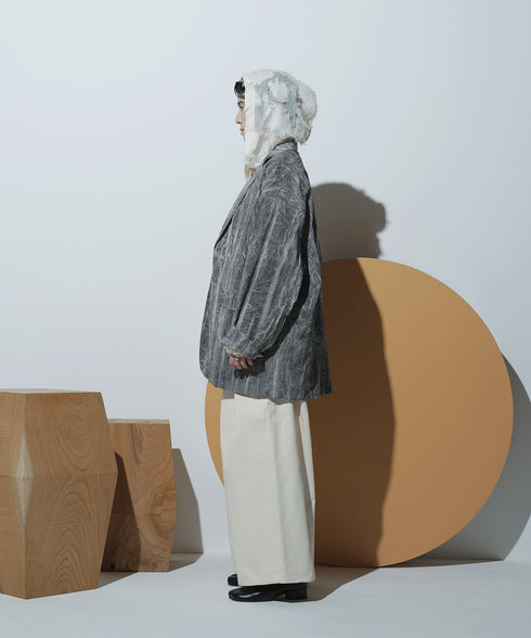 H167 / 着用サイズ: M*スミクロ トップス:217630 ボトムス:217634