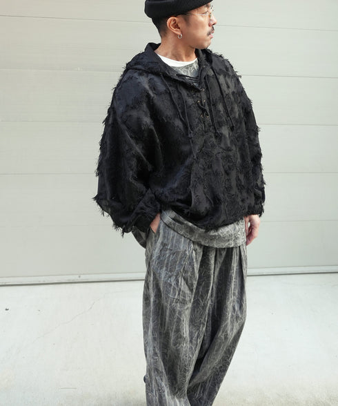 H163 / 着用サイズ:M スミクロ 着用トップス:217630 着用インナー:217615